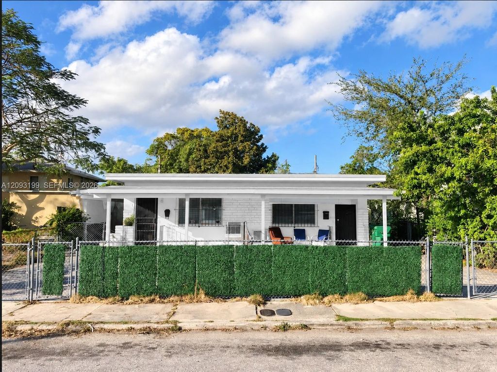 2135 NW 1st Terrace, Miami, FL 33125