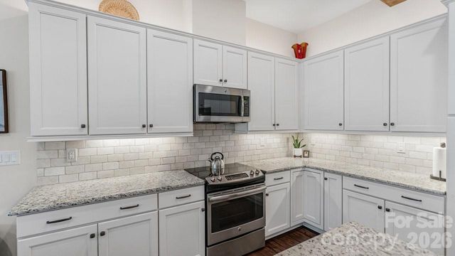 439 Granite Lake Court, Denver, NC 28037