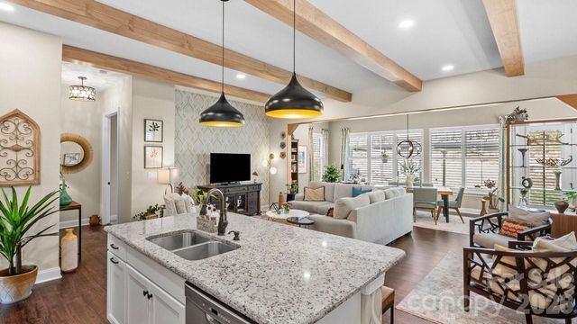 439 Granite Lake Court, Denver, NC 28037