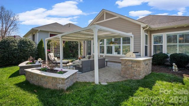 439 Granite Lake Court, Denver, NC 28037