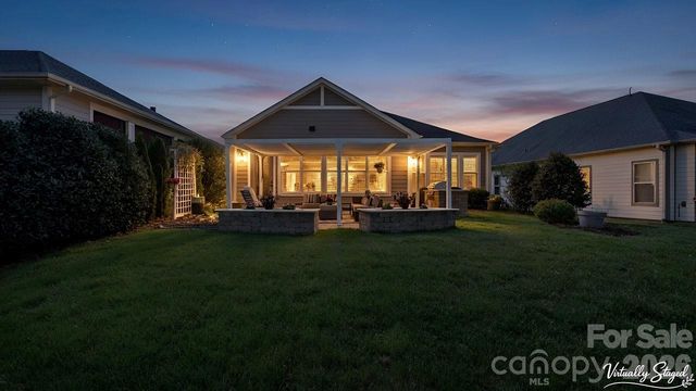 439 Granite Lake Court, Denver, NC 28037