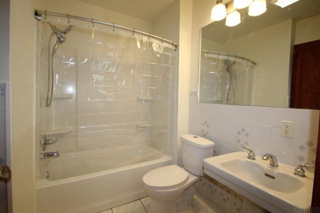 441 Campbell Avenue, Waterloo, IA 50701