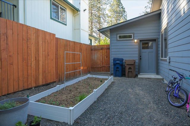 3307 W Hartson Ave, Spokane, WA 99224