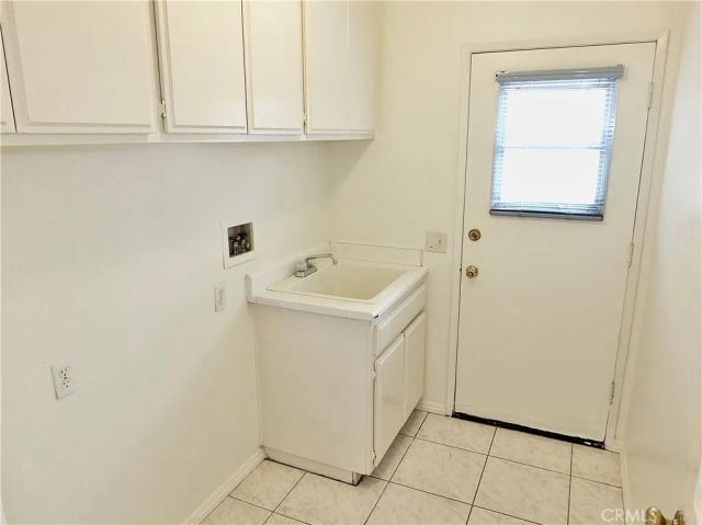 998 Garnet, Pomona, CA 91766