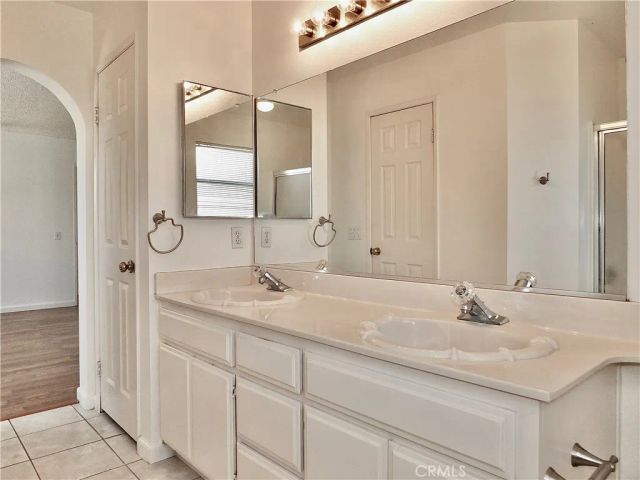 998 Garnet, Pomona, CA 91766