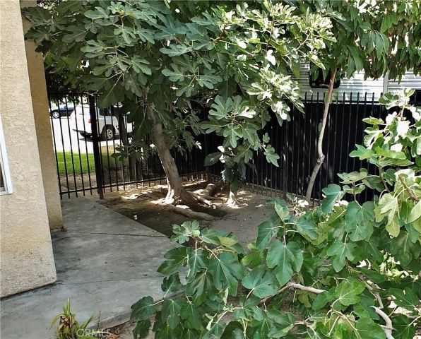 998 Garnet, Pomona, CA 91766