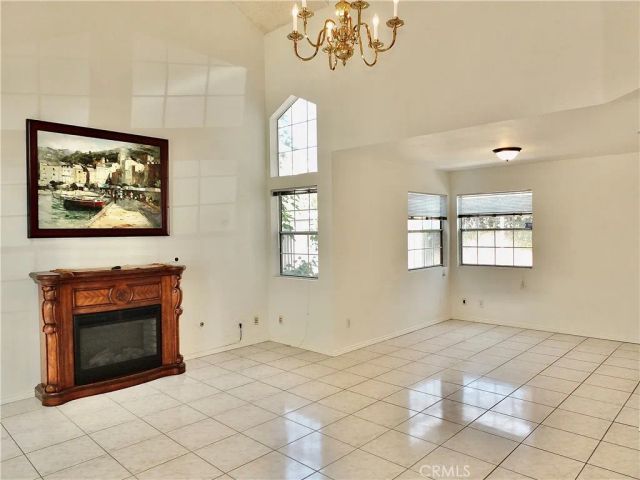 998 Garnet, Pomona, CA 91766