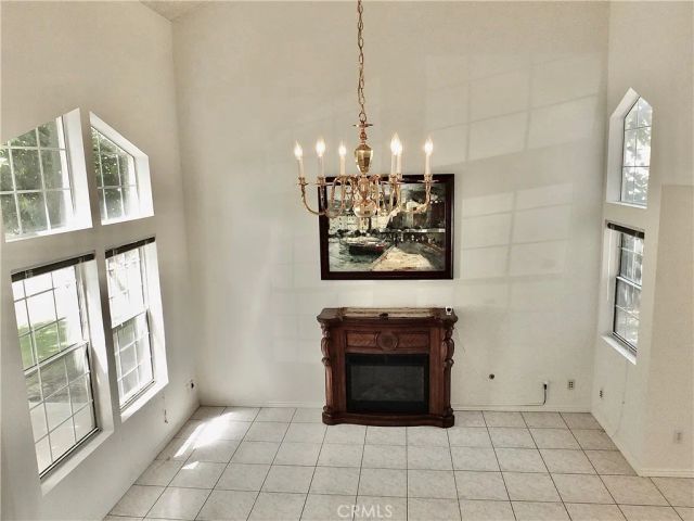 998 Garnet, Pomona, CA 91766