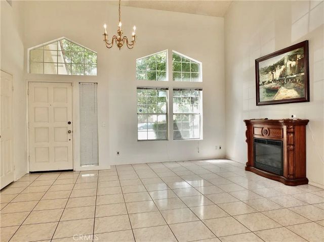 998 Garnet, Pomona, CA 91766