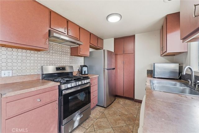 16716 E Renwick, Azusa, CA 91702