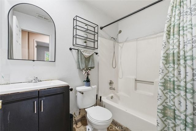 16716 E Renwick, Azusa, CA 91702