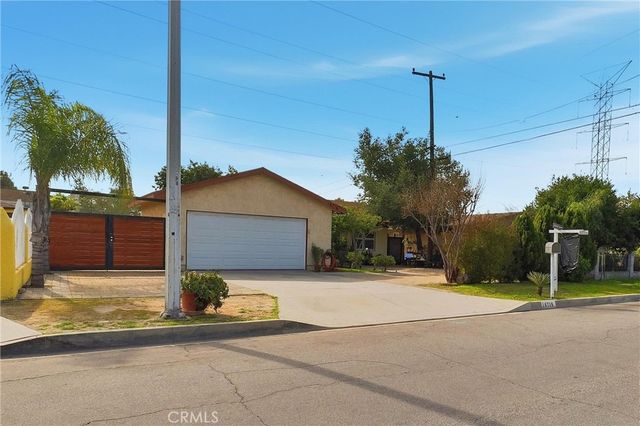 16716 E Renwick, Azusa, CA 91702