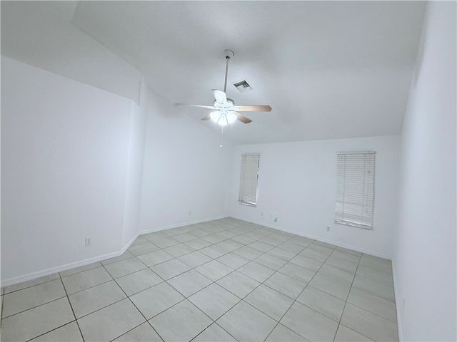 416 15th Lane SW, Vero Beach, FL 32962