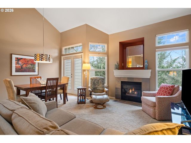 9709 Nw SILVER RIDGE Loop, Portland, OR 97229