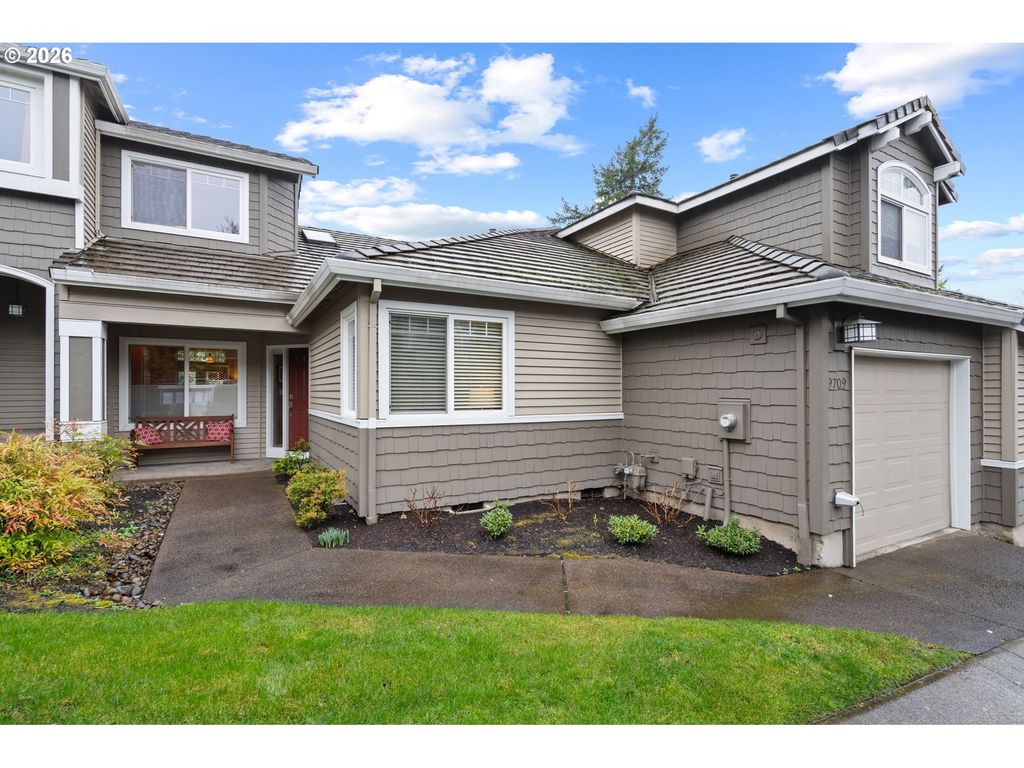 9709 Nw SILVER RIDGE Loop, Portland, OR 97229