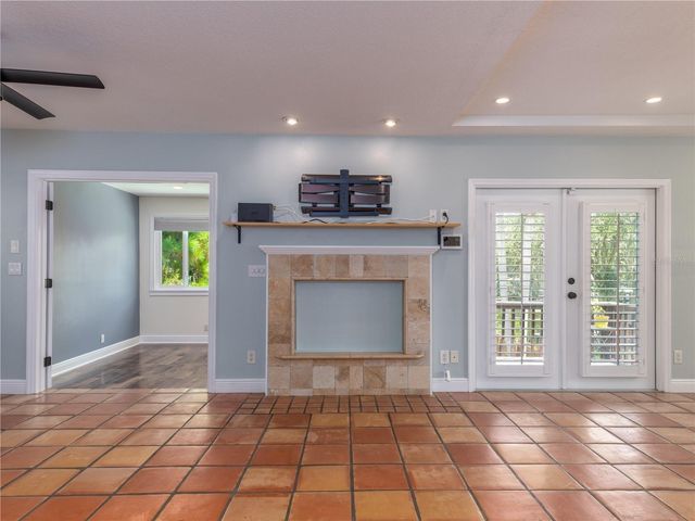 1153 TOOKES ROAD, Tarpon Springs, FL 34689