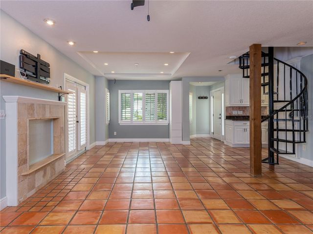 1153 TOOKES ROAD, Tarpon Springs, FL 34689