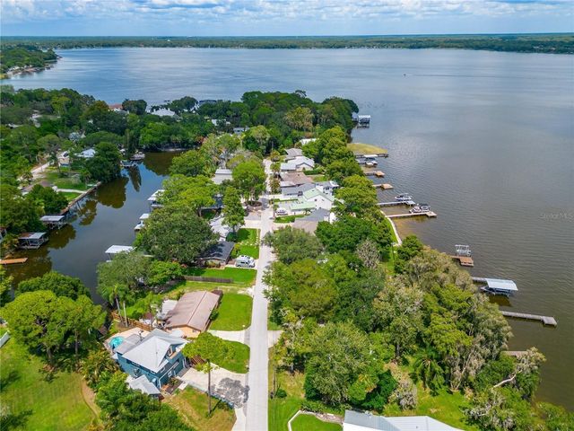 1153 TOOKES ROAD, Tarpon Springs, FL 34689