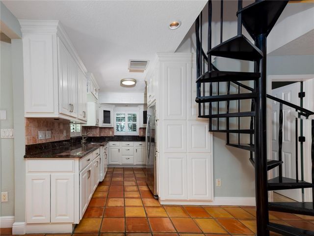 1153 TOOKES ROAD, Tarpon Springs, FL 34689