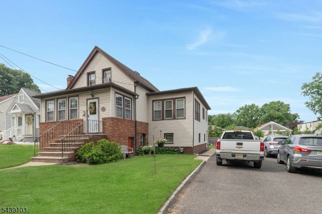 22 Passaic Ave, Hasbrouck Heights Boro, NJ 07604