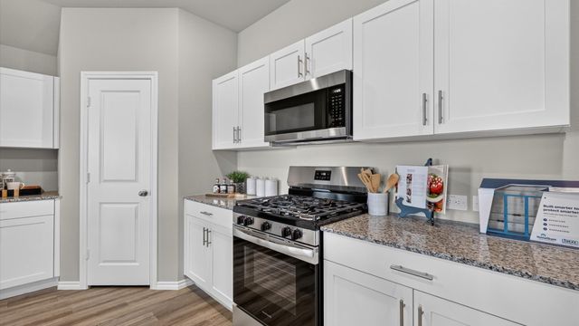 1060 FOXBURG Drive, Fort Worth, TX 76131