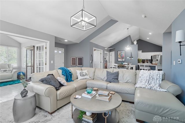 4620 Cobblestone Drive, Tipp City, OH 45371