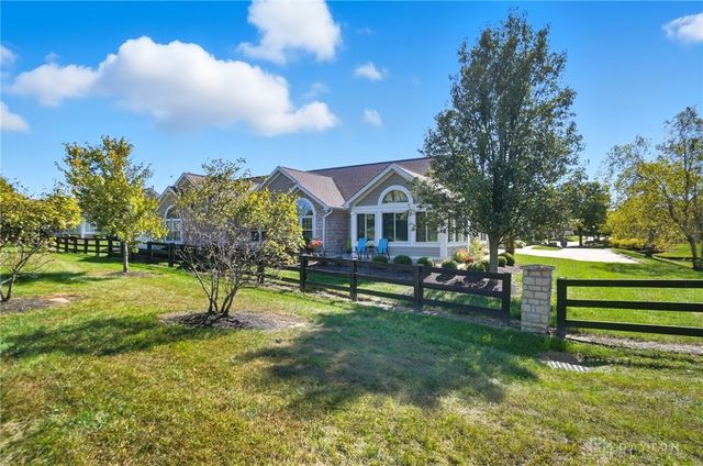 4620 Cobblestone Drive, Tipp City, OH 45371