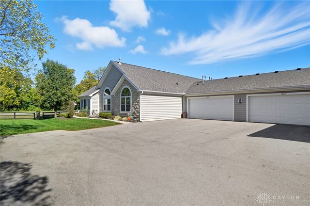 4620 Cobblestone Drive, Tipp City, OH 45371
