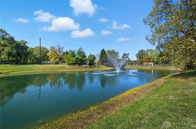 4620 Cobblestone Drive, Tipp City, OH 45371