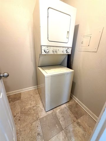7770 Meadow Road 206, Dallas, TX 75230