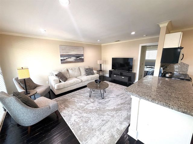 7770 Meadow Road 206, Dallas, TX 75230
