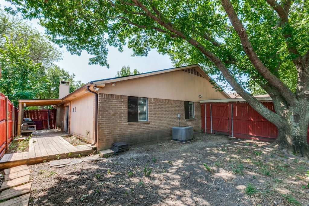 1305 Blanco Lane, Garland, TX 75040