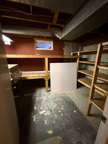 545 29th Avenue, East Moline, IL 61244