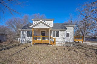 524 E Prairie Street, Olathe, KS 66061