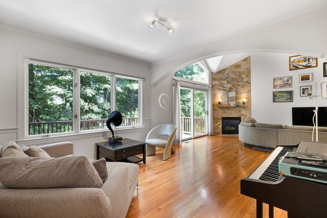 10 Blue Heron Way 10, Acton, MA 01720