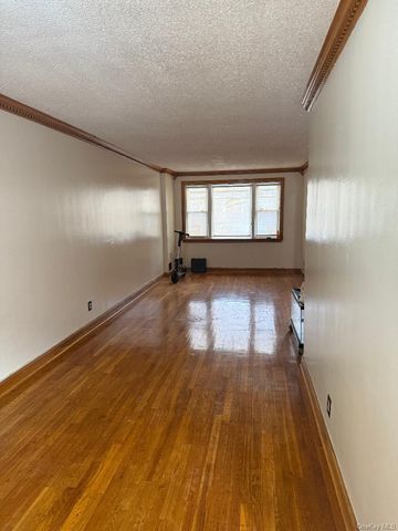 918 E 81st Street, Brooklyn, NY 11236