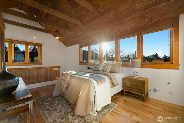 2540 1st Avenue W, Seattle, WA 98119