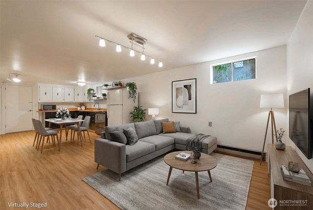 2540 1st Avenue W, Seattle, WA 98119