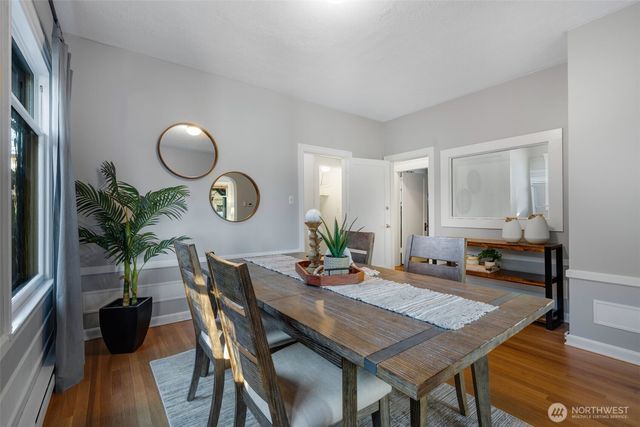 2540 1st Avenue W, Seattle, WA 98119