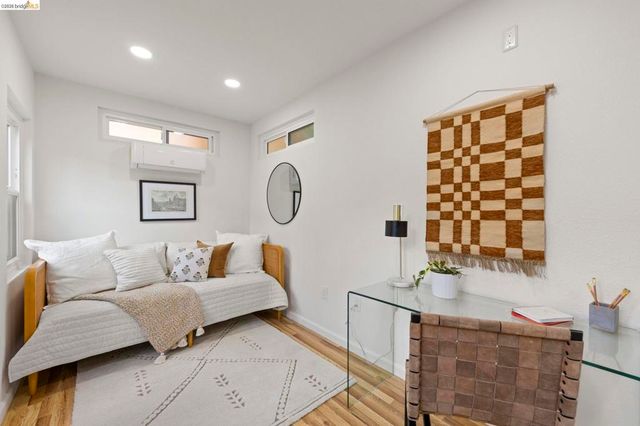 1325 Henry St, Berkeley, CA 94709