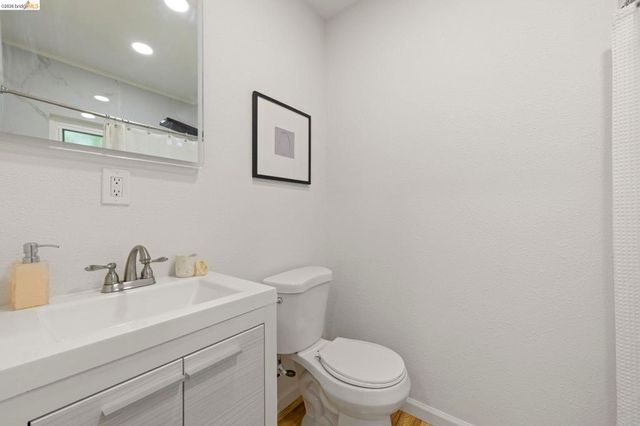 1325 Henry St, Berkeley, CA 94709