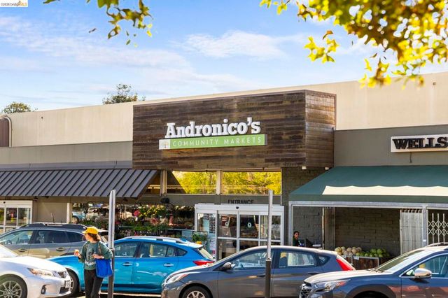 1325 Henry St, Berkeley, CA 94709