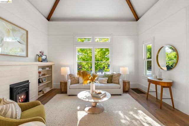 1325 Henry St, Berkeley, CA 94709