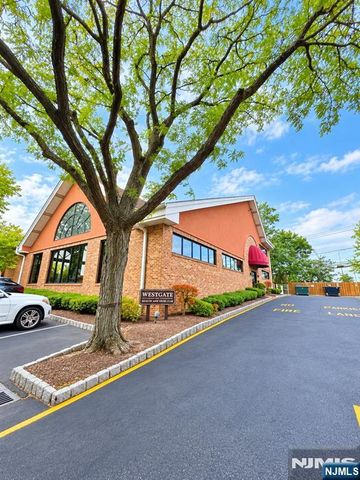 474 Lee Court 4107, Fort Lee, NJ 07024