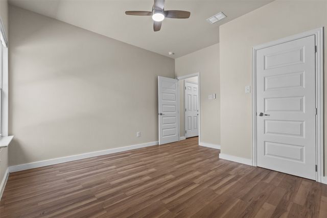 1011 Maloma Court, Tool, TX 75143