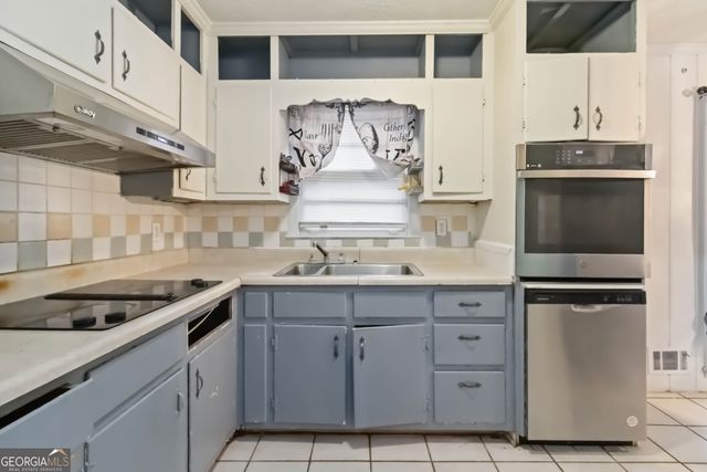 913 Longleaf Drive, Forest Park, GA 30297