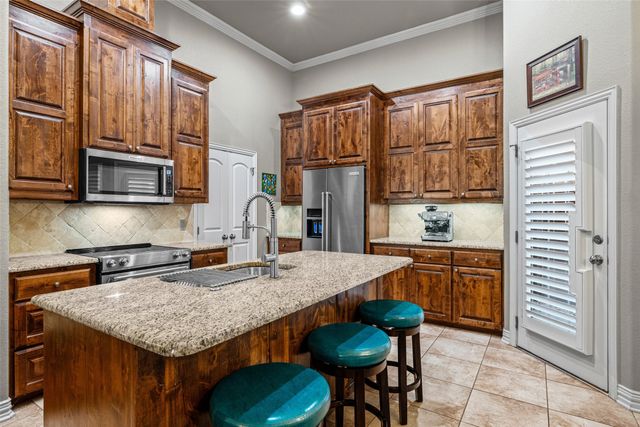 2214 Cobblestone Court, Granbury, TX 76049