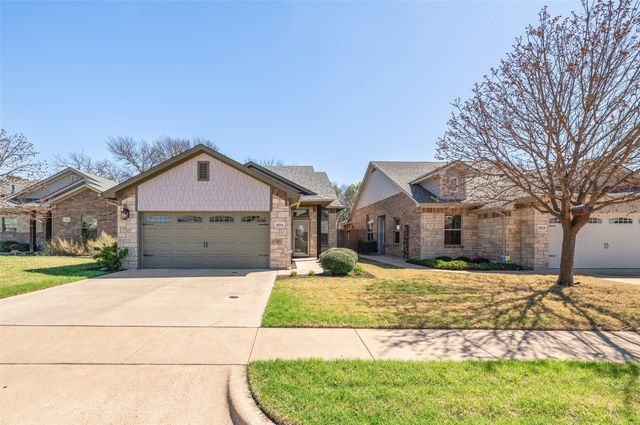 2214 Cobblestone Court, Granbury, TX 76049