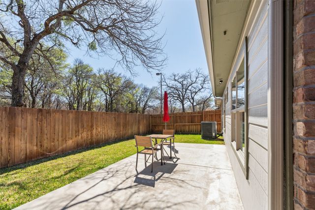 2214 Cobblestone Court, Granbury, TX 76049