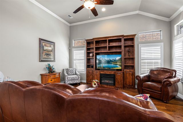 2214 Cobblestone Court, Granbury, TX 76049